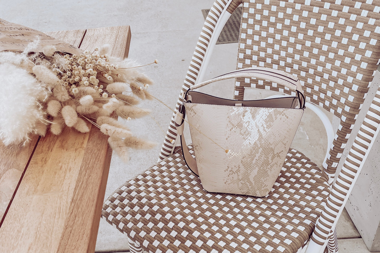 What’s in My Jen & Co. Bag - Jen & Co.