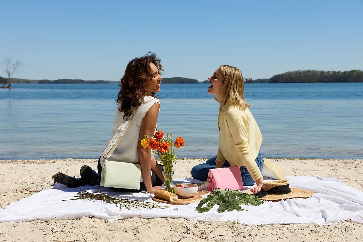 [Blog] Summer Essentials: Travel Guide - Jen & Co.