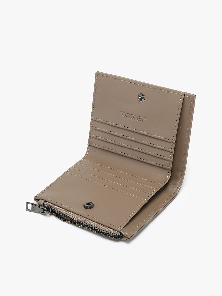 Alannah Vegan Bifold Wallet in - Jen & Co. vegan handbag